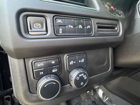 Used 2021 Chevrolet Tahoe LT w/ Luxury Package AWD/4WD image 6