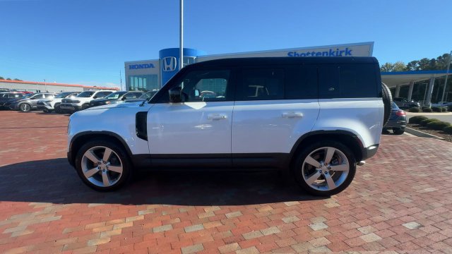 Used 2024 Land Rover Defender 110 SE AWD/4WD image 7