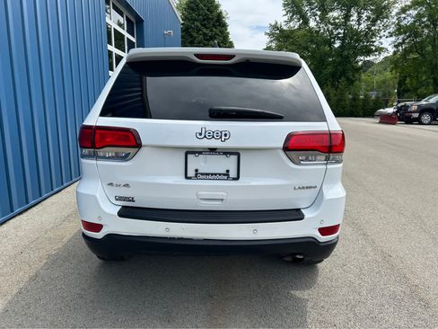 Used 2020 Jeep Grand Cherokee Laredo image 15