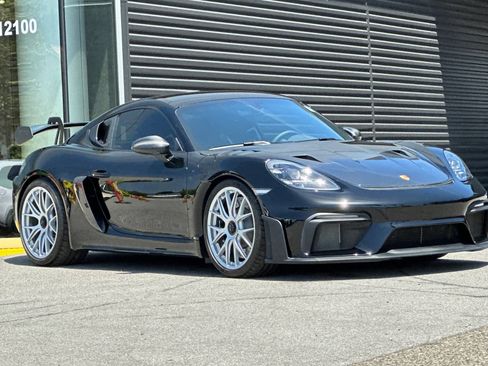 Used 2023 Porsche 718 Cayman GT4 RS RWD image 10
