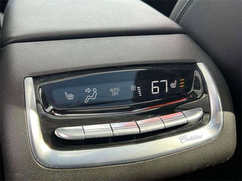 Used 2024 Cadillac XT6 Premium Luxury w/ Technology Package image 14