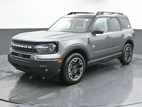 New 2025 Ford Bronco Sport Outer Banks image 5