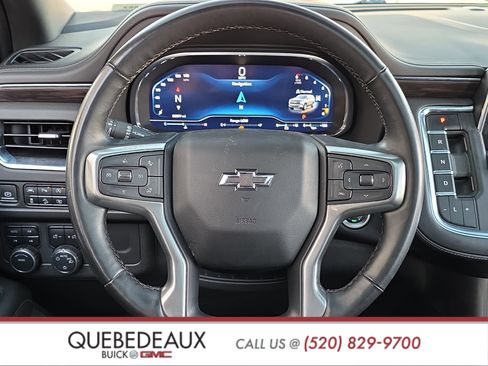 Used 2023 Chevrolet Suburban Z71 w/ Luxury Package image 16