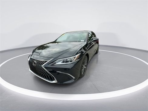 Used 2024 Lexus ES 300h 300h image 3