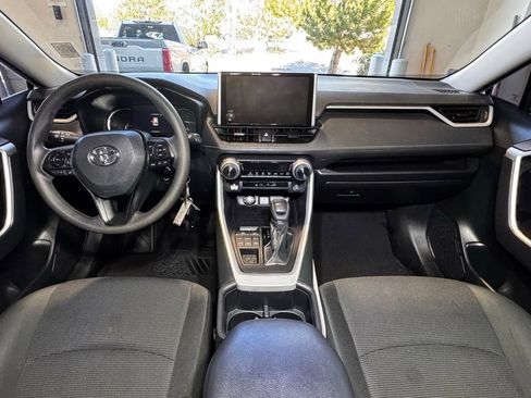 Certified 2023 Toyota RAV4 LE AWD/4WD image 15