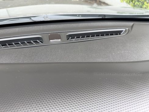 Used 2025 Chevrolet Trax LT image 17