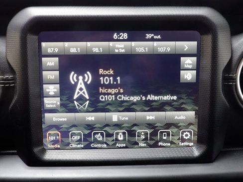 Used 2023 Jeep Wrangler Unlimited Sahara w/ Cold Weather Group image 9