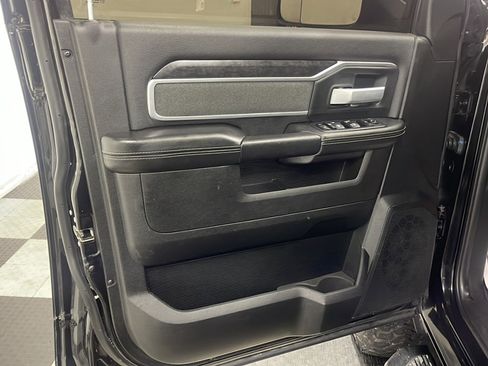 Used 2020 RAM 2500 Big Horn w/ Night Edition AWD/4WD image 12