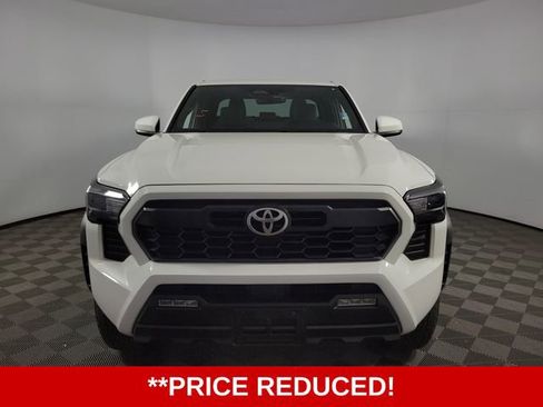 Used 2024 Toyota Tacoma TRD Off-Road AWD/4WD image 2