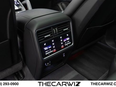 Used 2023 Porsche Cayenne Turbo AWD/4WD image 77