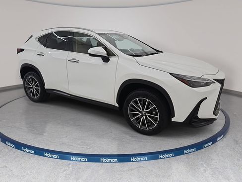 Used 2022 Lexus NX 250 FWD w/ Accessory Package 2 image 4