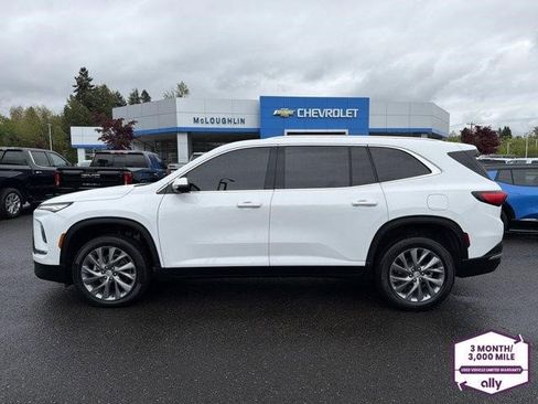 Certified 2025 Buick Enclave Preferred AWD/4WD image 2