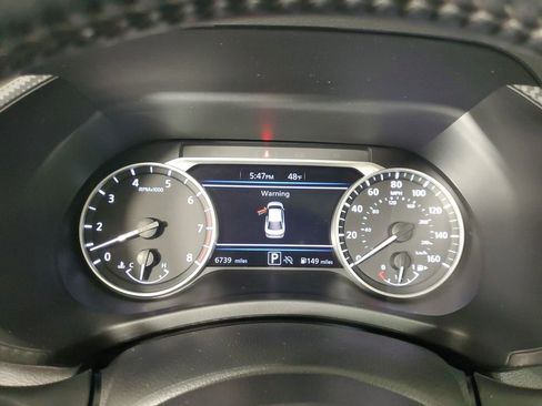 Used 2024 Nissan Sentra SV w/ SV Premium Package image 26