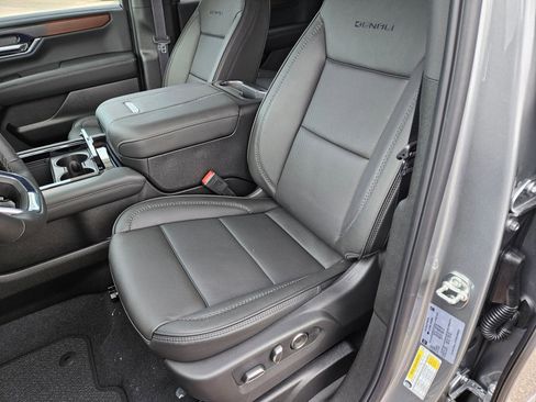 New 2026 GMC Yukon Denali AWD/4WD image 22