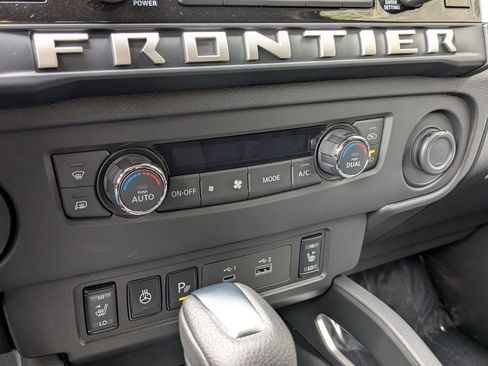 New 2025 Nissan Frontier SV w/ SV Convenience Package image 21