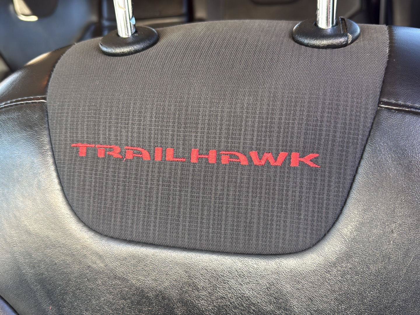 Used 2017 Jeep Cherokee Trailhawk w/ Comfort/Convenience Group AWD/4WD image 29