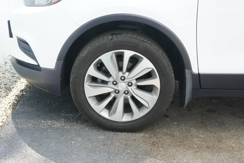 Used 2019 Buick Encore Preferred AWD/4WD image 6