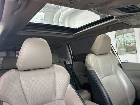 Used 2021 Subaru Forester Limited image 16