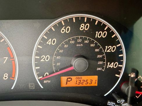 Used 2010 Toyota Corolla LE image 17