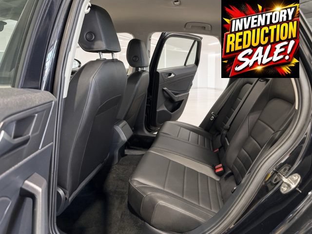 Used 2024 Volkswagen Jetta SE FWD image 7