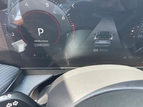 Certified 2025 Nissan Kicks SR w/ Illumination Package AWD/4WD image 19