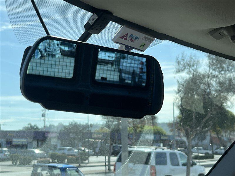 Used 2013 GMC Savana 2500 RWD image 19