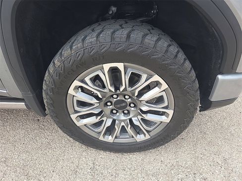 Used 2023 GMC Sierra 1500 Denali Ultimate image 7