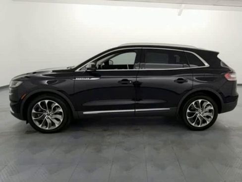 Used 2022 Lincoln Nautilus Reserve image 5