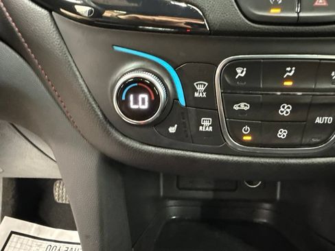 Used 2024 Chevrolet Equinox RS AWD/4WD image 33