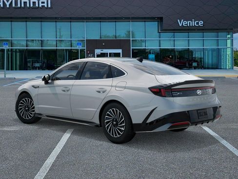 New 2026 Hyundai Sonata Limited FWD image 5