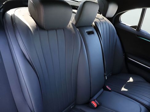 Used 2022 Mercedes-Benz S 500 4MATIC w/ AMG Line Package image 14