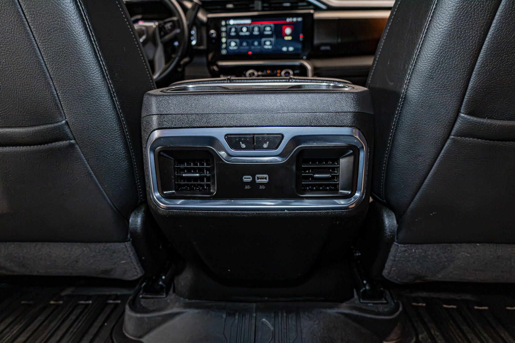 Used 2026 GMC Sierra 3500 Denali w/ Denali Reserve Package AWD/4WD image 23