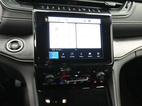 Used 2022 Jeep Grand Cherokee Limited RWD image 12