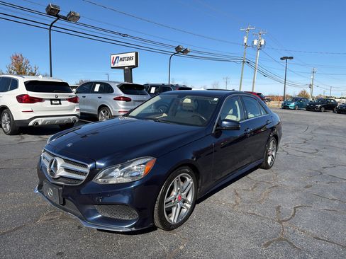 Used 2014 Mercedes-Benz E 350 4MATIC Sedan image 11