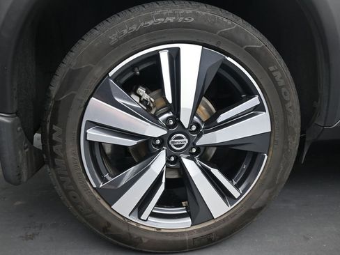 Used 2021 Nissan Rogue Platinum AWD/4WD image 10