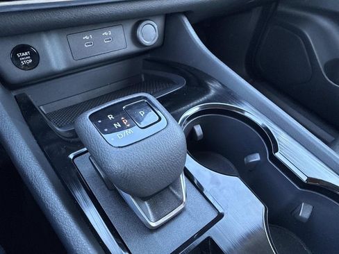 Used 2025 Nissan Rogue SV image 24