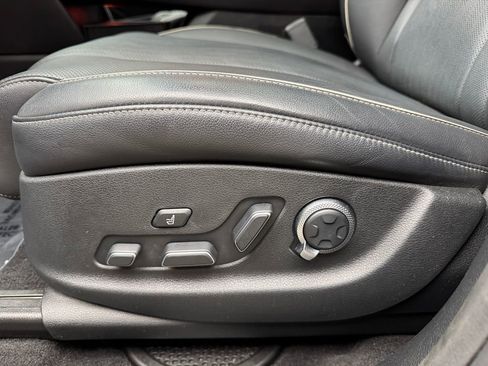 Used 2023 Genesis GV80 3.5T Advanced + AWD/4WD image 12