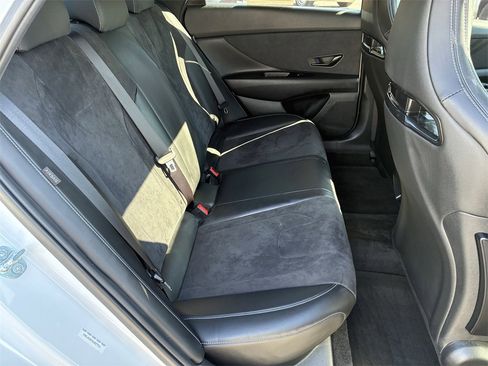 Used 2025 Hyundai Elantra N image 33