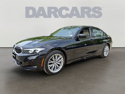 Certified 2023 BMW 330i xDrive Sedan w/ Premium Package AWD/4WD image 3