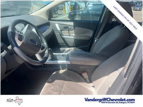 Used 2013 Ford Edge SE FWD image 16