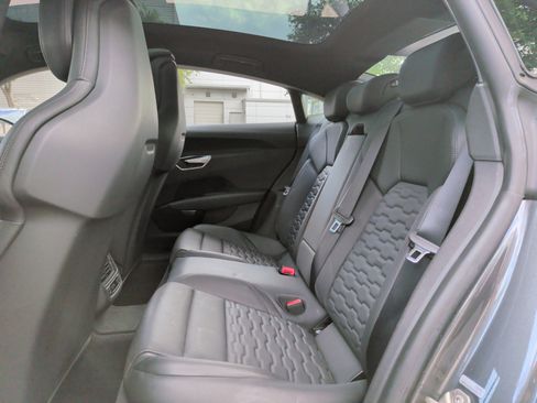 Certified 2022 Audi e-tron GT Prestige w/ Prestige Package AWD/4WD image 33