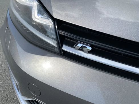 Used 2015 Volkswagen Golf R 4-Door image 10