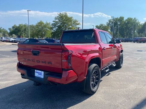 Used 2024 Toyota Tacoma SR5 AWD/4WD image 8
