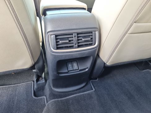 Used 2019 Honda CR-V Touring image 17
