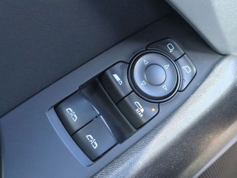Used 2020 Chevrolet Camaro LT RWD image 29