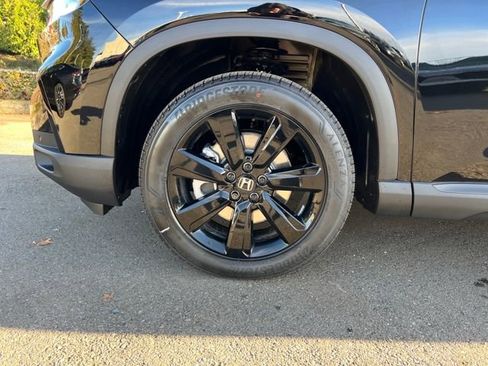 New 2025 Honda Pilot Black Edition image 29