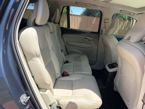 Used 2023 Volvo XC90 T8 Ultimate w/ Lounge Package AWD/4WD image 32