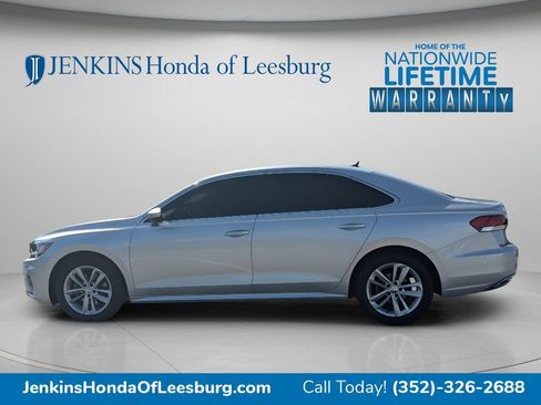 Used 2020 Volkswagen Passat 2.0T SE FWD image 5