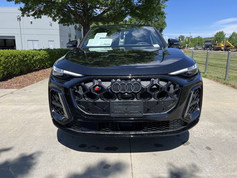 New 2026 Audi SQ5 Premium Plus image 3