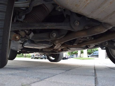 Used 2004 Porsche Cayenne Turbo AWD/4WD image 97